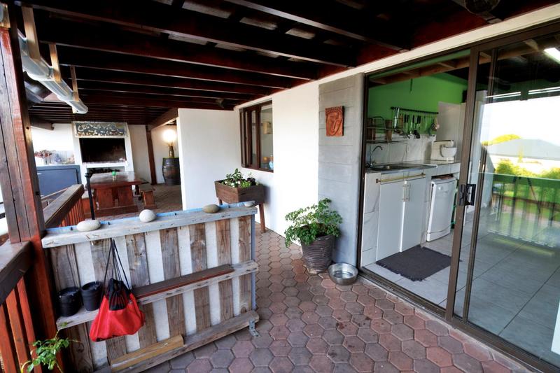 5 Bedroom Property for Sale in Stilbaai Wes Western Cape
